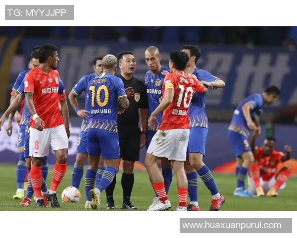 上港与国安激战正酣足球比赛直播APP全程跟踪实时更新