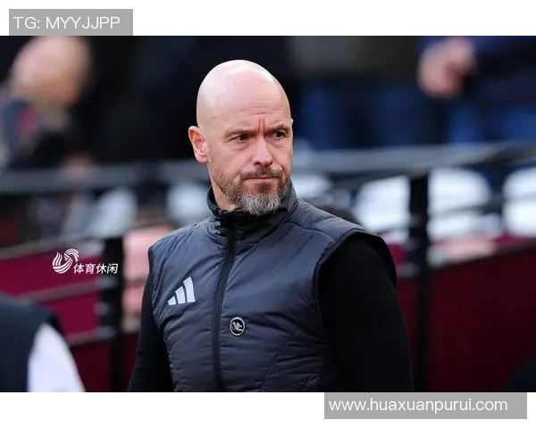 曼联宣布解雇主教练滕哈赫，球队寻找新帅引发争议